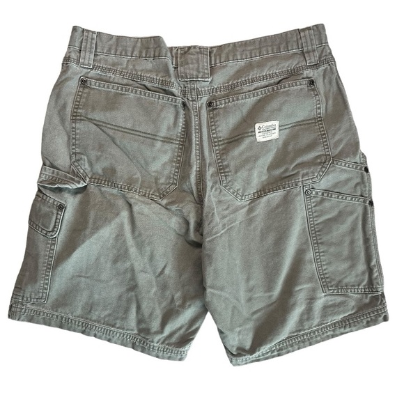 Columbia 100% cotton mens cargo shorts size 34 waist - Picture 2 of 6